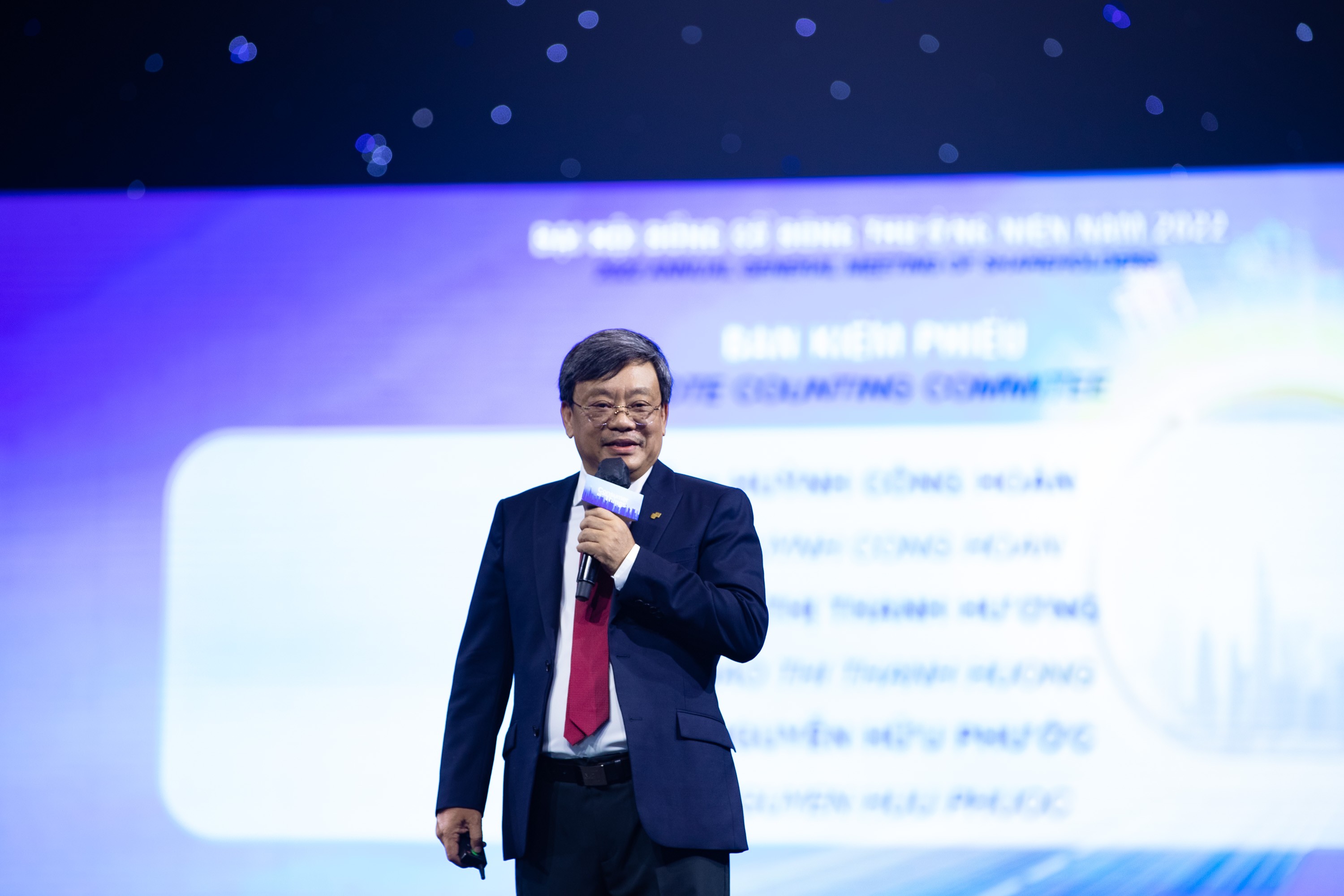 ong-nguyen-dang-quang-chu-tich-hdqt-tap-doan-masan-1659081547.jpg