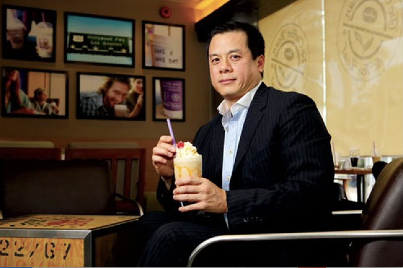 qua-tay-2-ong-lon-vat-lon-23-nam-tren-thuong-truong-don-vi-chu-quan-cua-highlands-coffee-la-ai-1-1661486736.png