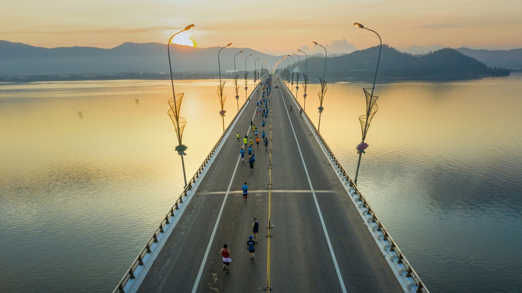 ha-tang-giao-thong-tai-quy-nhon-ngay-mot-hoan-thien-1666951216.jpg