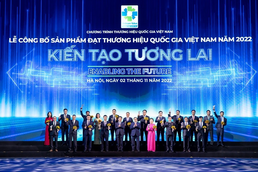 tap-doan-xay-dung-hoa-binh-da-tiep-tuc-duoc-vinh-danh-thuong-hieu-quoc-gia-viet-nam-tai-le-cong-bo-san-pham-dat-thuong-hieu-quoc-gia-viet-nam-nam-2022-1667444696.jpg