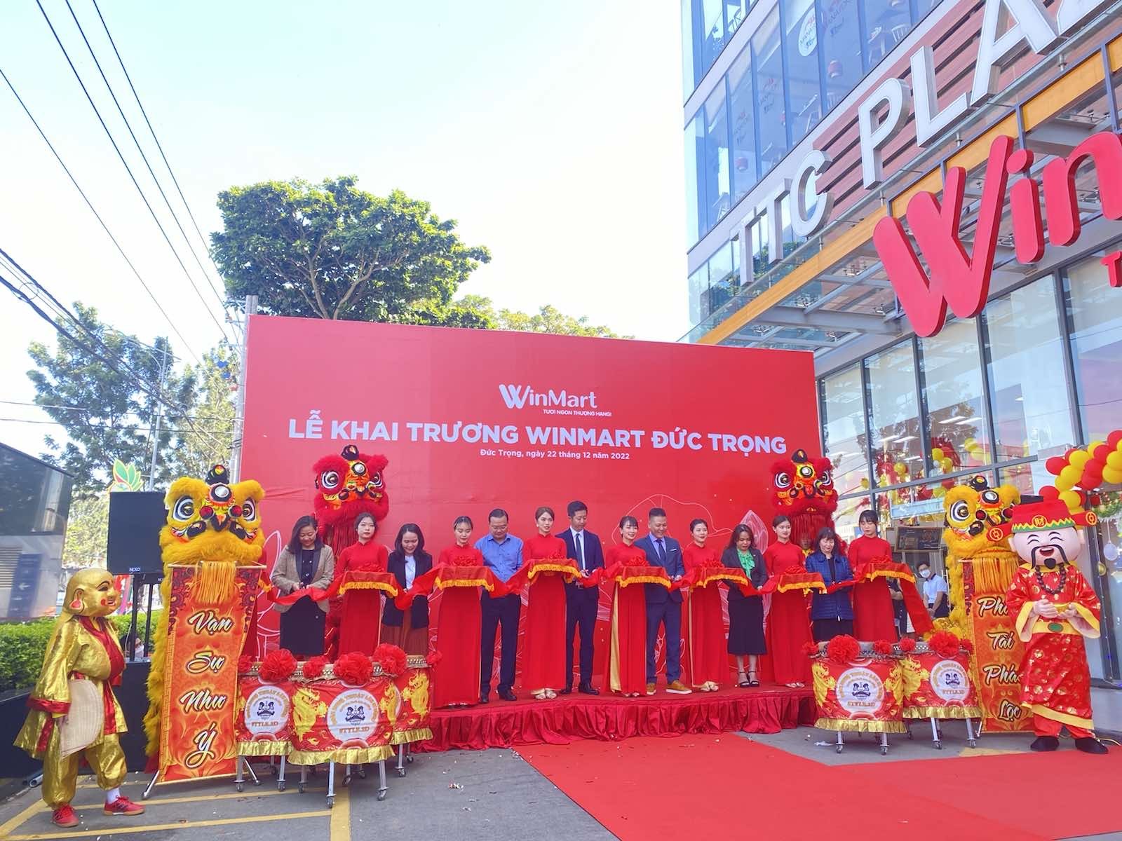 winmart-khai-truong-sieu-thi-thu-130-tung-khuyen-mai-lon-don-song-tieu-dung-cuoi-nam-3-1671775579.JPG