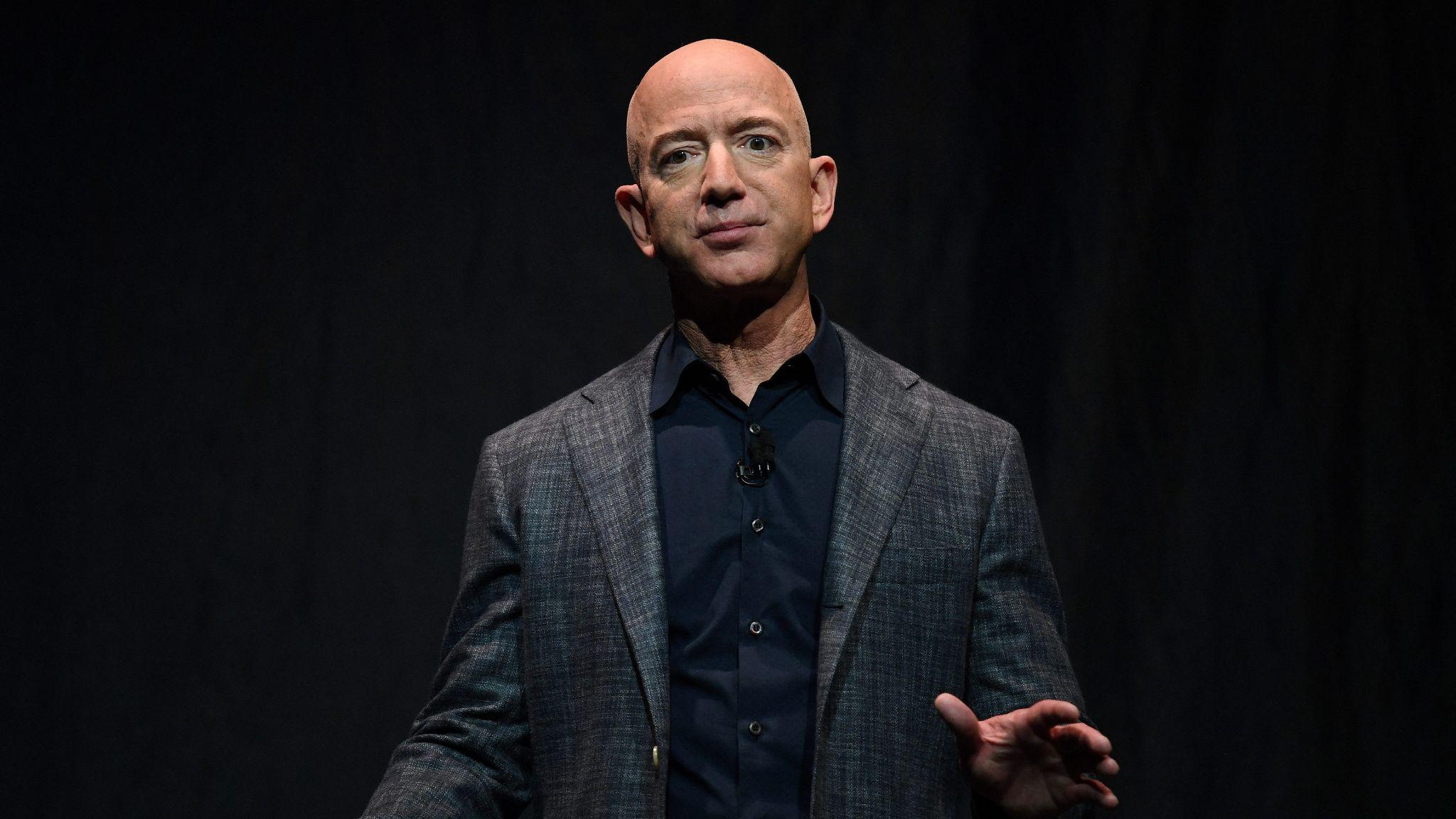 ty-phu-jeff-bezos-se-quyen-gop-123-trieu-usd-cho-hon-40-to-chuc-tai-26-bang-cua-my-1678596544.png