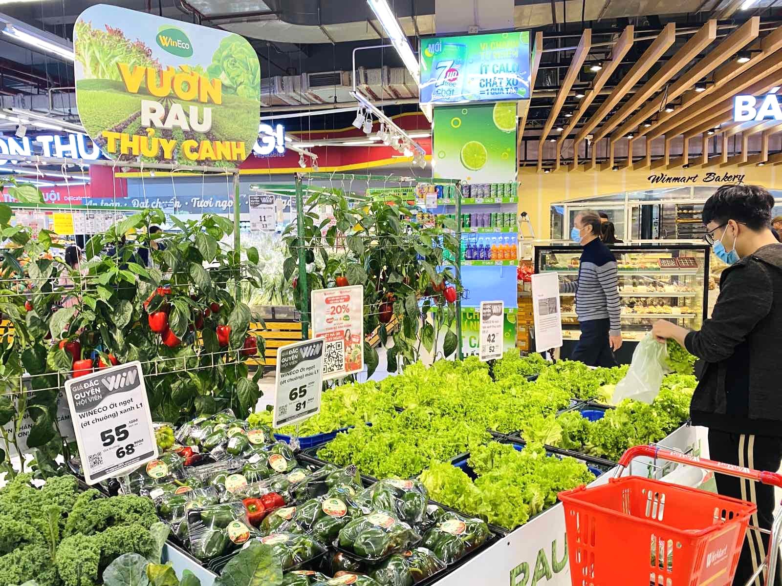 voi-4000000-nguoi-tham-gia-hoi-vien-win-winmart-thu-hut-khach-hang-nho-chinh-sach-gia-tot-3jpg-1681453761.JPG