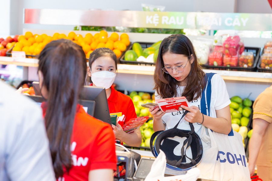 voi-4000000-nguoi-tham-gia-hoi-vien-win-winmart-thu-hut-khach-hang-nho-chinh-sach-gia-totjpg-1681453760.JPG