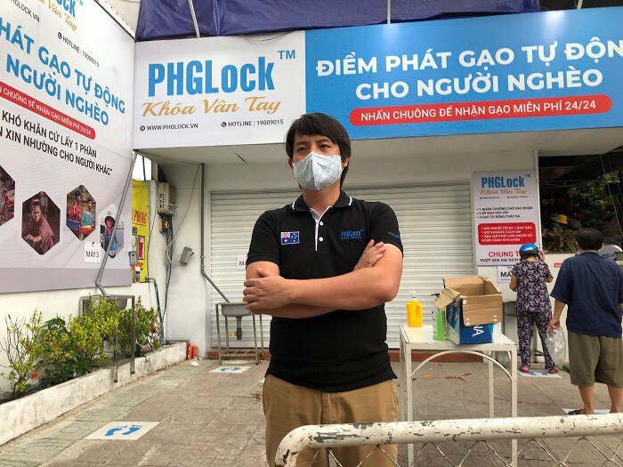 chan-dung-hoang-tuan-anh-cha-de-atm-gao-chu-tich-phglock-thanh-trieu-phu-trong-6-thang-va-trang-tay-chi-sau-5-tieng-dong-ho-3-1682427664.jpeg