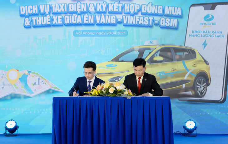 hop-tac-cung-vinfast-su-dung-xe-dien-cua-gsm-en-vang-taxi-cua-dat-cang-hai-phong-la-ai-2-1682831345.png