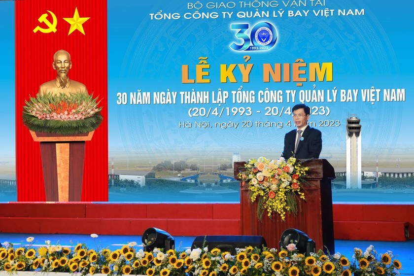 tong-cong-ty-quan-ly-bay-viet-nam-vatm-hoat-dong-ra-sao-sau-30-nam-phu-trach-dieu-hanh-bay-1684005342.jpeg