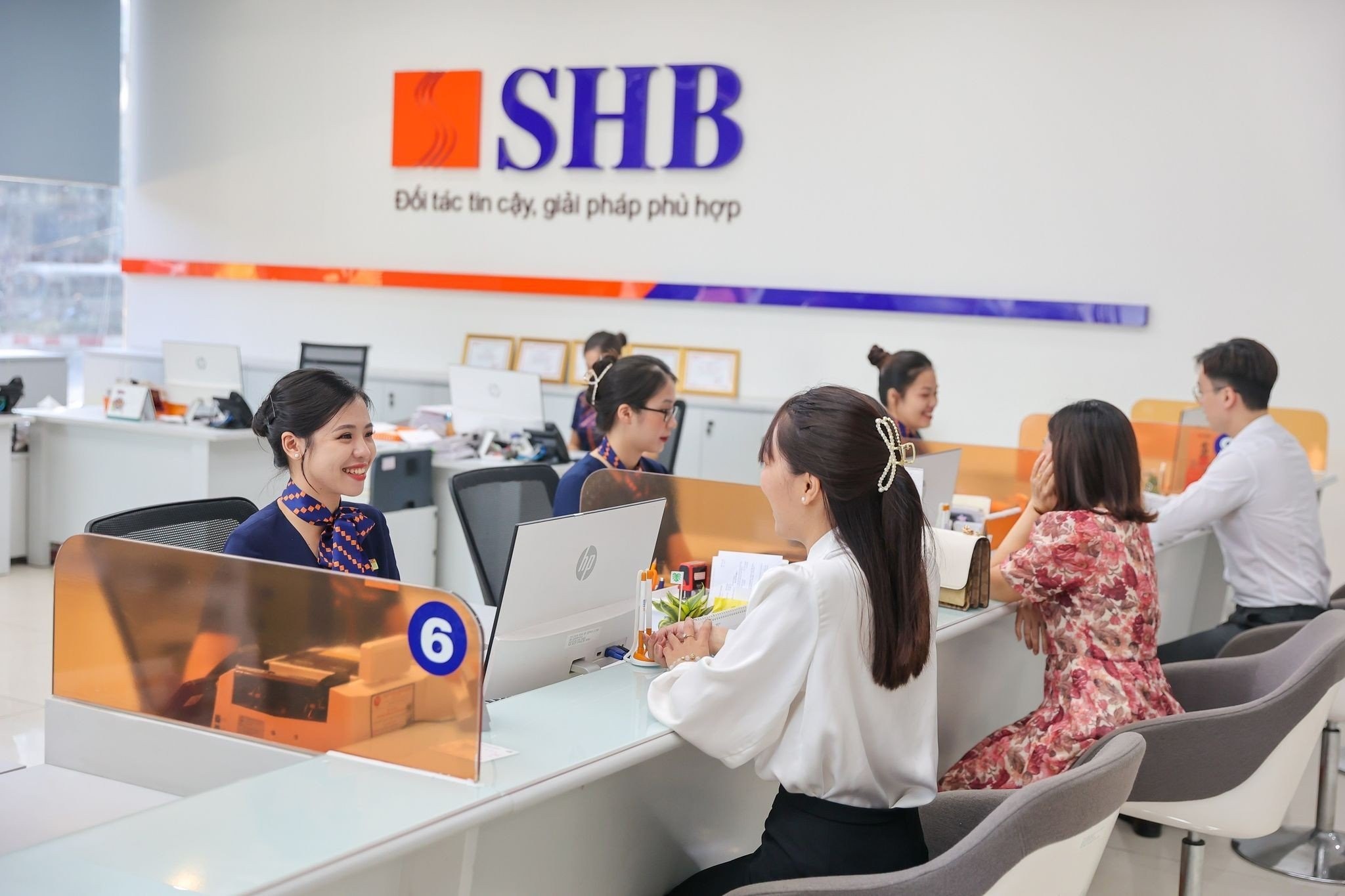 shb-hoan-tat-chuyen-nhuong-50-von-dieu-le-shbfinance-cho-doi-tac-krungsri-1684809863.jpg