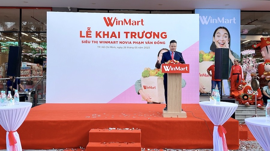 dai-dien-winmart-phat-bieu-khai-truong-sieu-thi-1685355607.JPG
