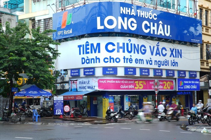 tham-gia-vao-linh-vuc-trung-tam-tiem-chung-fpt-retail-phai-canh-tranh-voi-nhung-ong-lon-nao-1697096524.jpeg