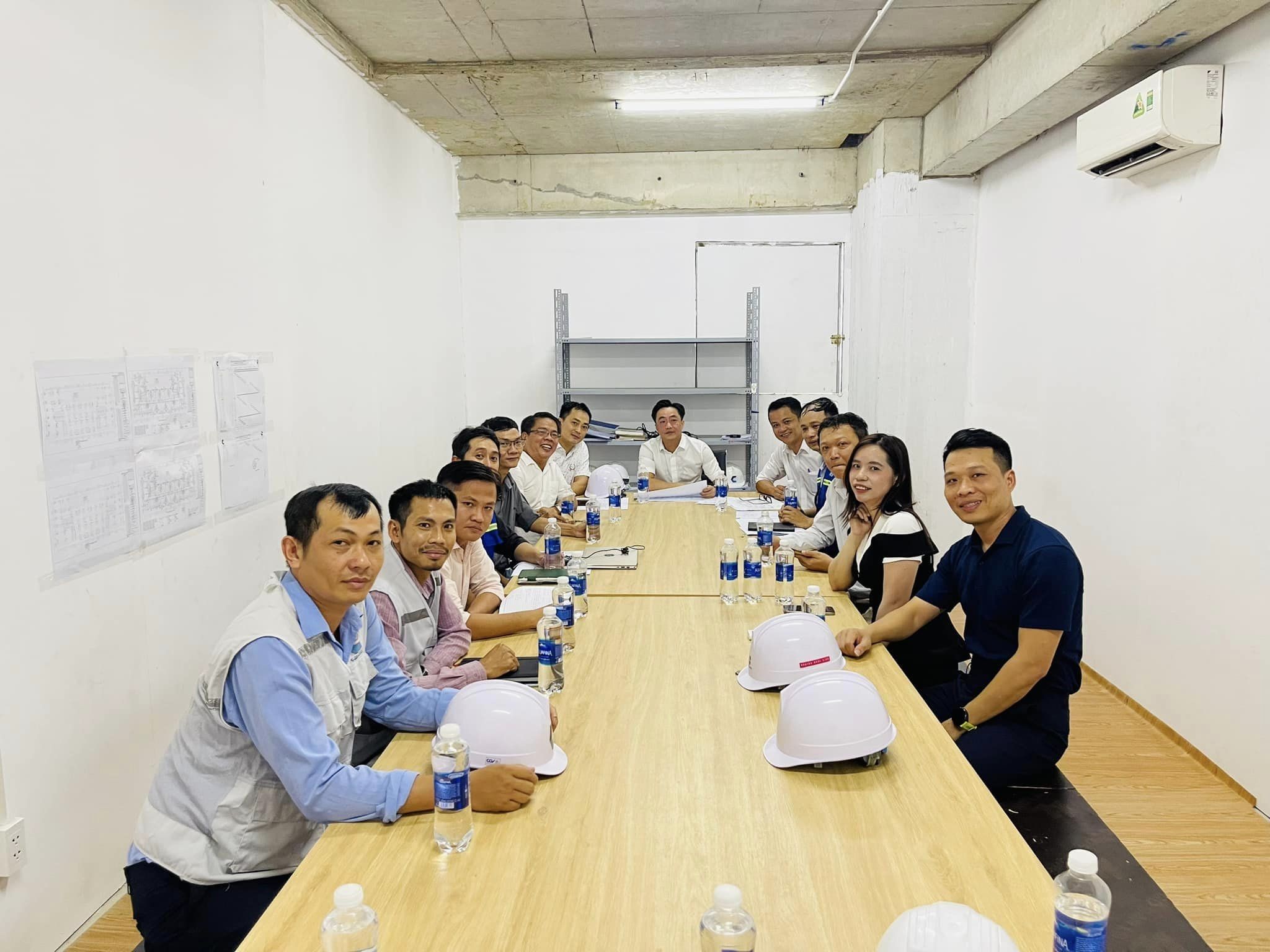 can-canh-chu-tich-cuong-dola-di-thi-sat-du-an-the-maison-binh-duong-6-1702452154.jpeg
