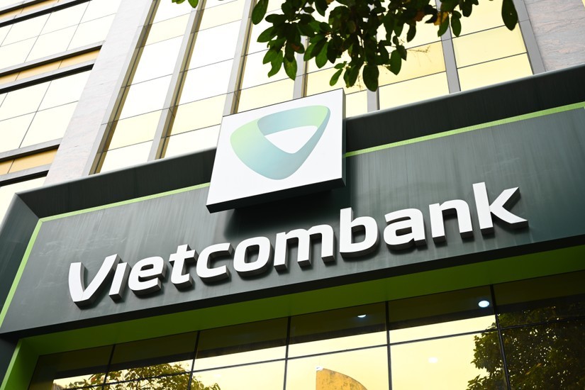 vietcombank-tang-phi-sms-banking-tu-ngay-112024-1702569522.jpg