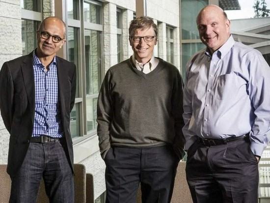 satya-nadella-va-10-nam-nhan-nut-tai-tao-cua-microsoft-1705285256.jpg