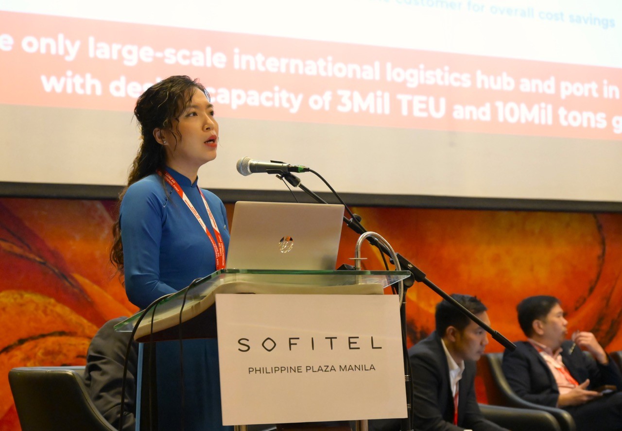 cang-quoc-te-long-an-duoc-cong-dong-quoc-te-danh-gia-cao-khi-xuat-hien-voi-tu-cach-dien-gia-tai-hoi-nghi-philippine-ports-and-logistics-2024-11-lon-1711102338.jpeg