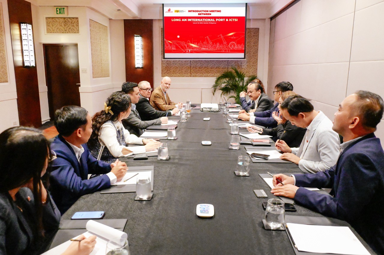 cang-quoc-te-long-an-duoc-cong-dong-quoc-te-danh-gia-cao-khi-xuat-hien-voi-tu-cach-dien-gia-tai-hoi-nghi-philippine-ports-and-logistics-2024-4-1711102338.jpeg