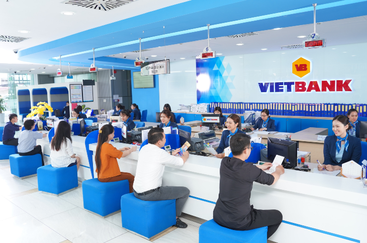 512024-hinh-giao-dich-vietbank-1713021119.png