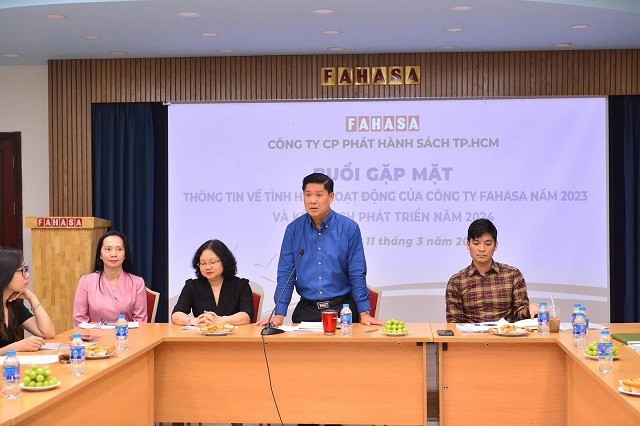 viet-sach-co-giau-noi-khong-nhi-chuoi-nha-sach-fahasa-doanh-thu-khung-qua-2-1715224557.jpeg