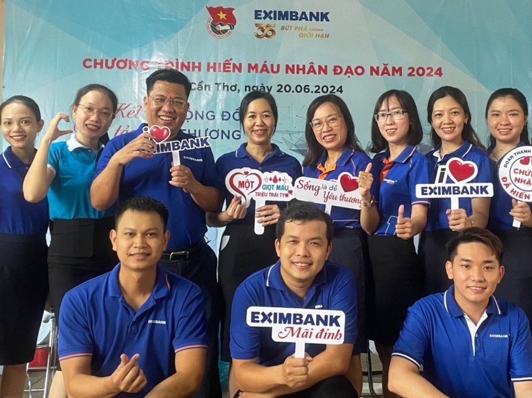 eximbank-to-chuc-ngay-hoi-hien-mau-ket-noi-cong-dong-lan-toa-yeu-thuong-3-1718953459.jpg