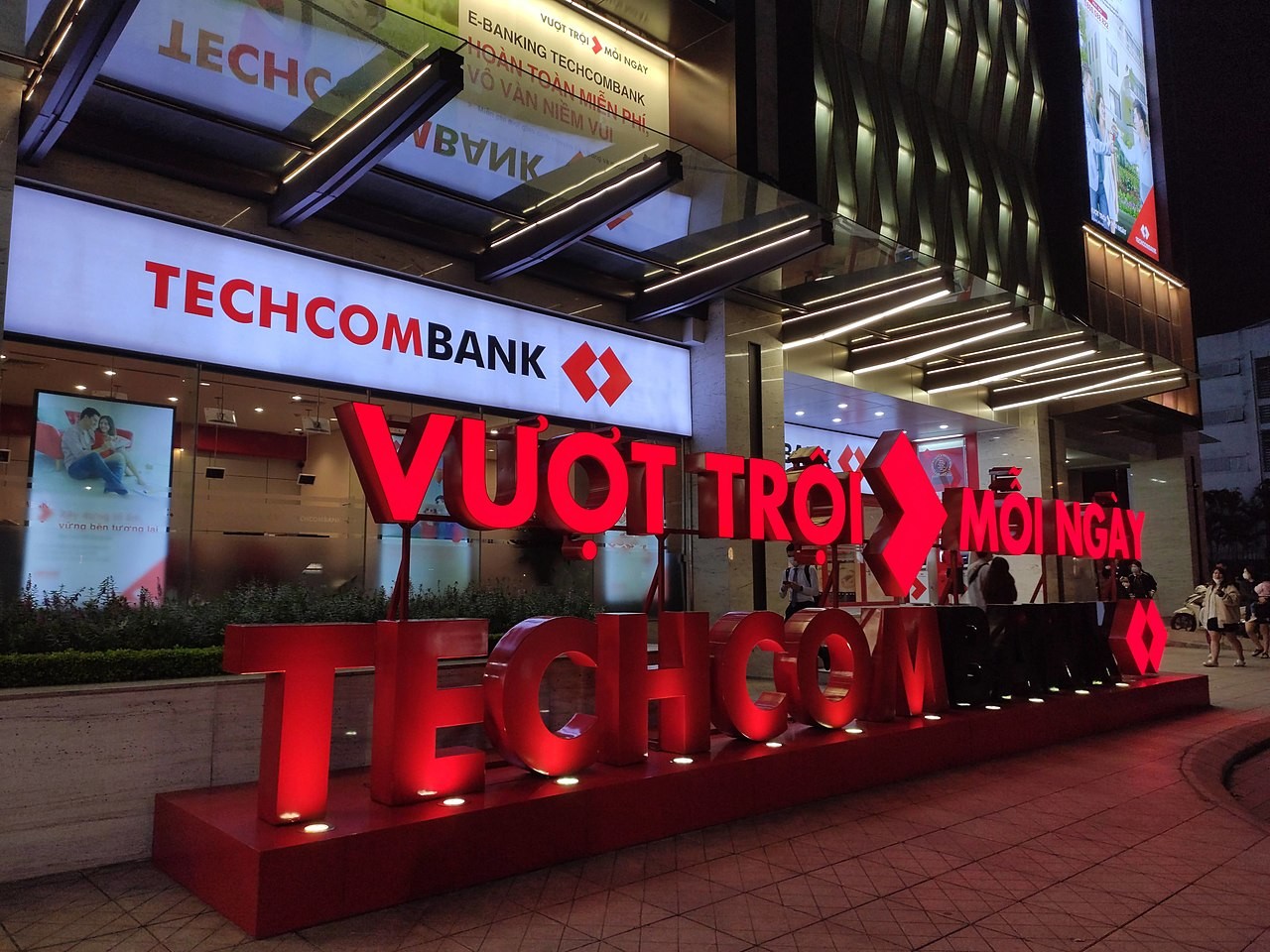 techcombank-batrieu-hanoi-1722309810.jpg