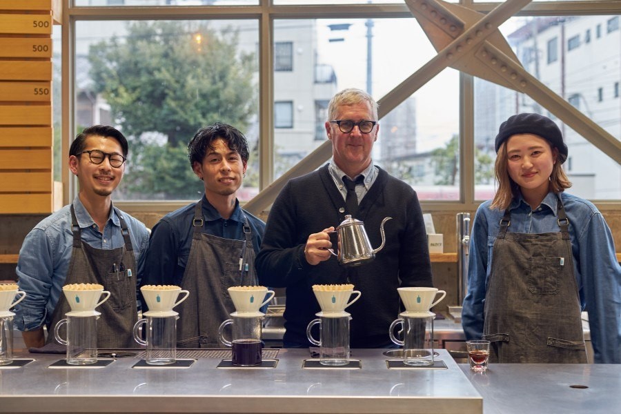 12-bai-hoc-fandb-tu-case-blue-bottle-coffee-2-1725466881.jpg
