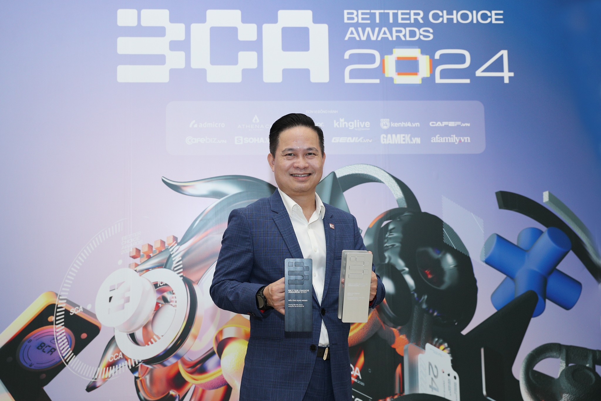 1-momo-xuat-sac-lap-cu-dup-giai-thuong-tai-better-choice-awards-2024-1727937482.JPG