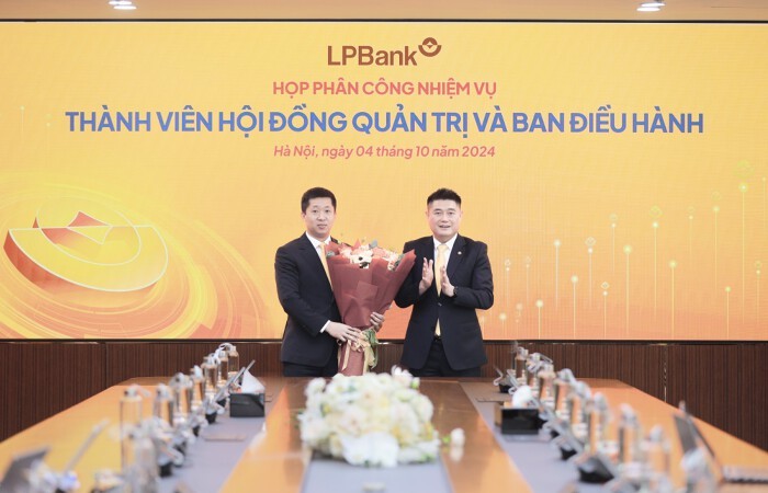 ong-vu-quoc-khanh-lam-quyen-tong-giam-doc-lpbank-tu-410-1728043818.jpg