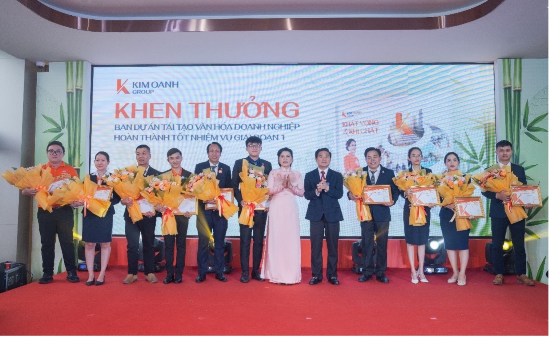 ra-mat-cam-nang-van-hoa-kim-oanh-group-khi-chat-vung-chai-cung-khat-vong-se-chia-13-1730426336.jpg