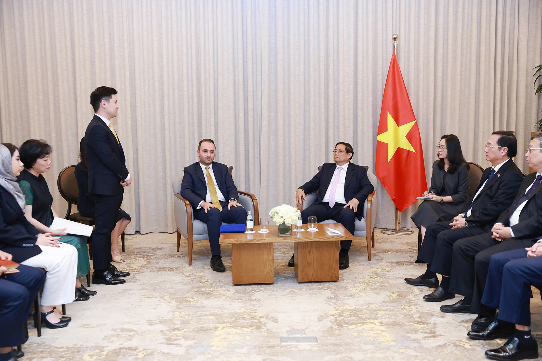 tt-group-va-jta-qatar-hop-tac-phat-trien-to-hop-the-thao-va-cong-vien-disneyland-tai-ha-noi-1730429651.jpg