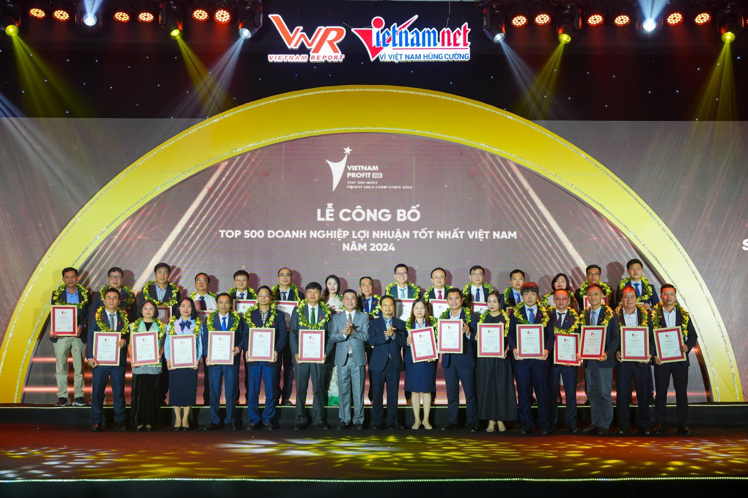 vietnam-report-cong-bo-danh-sach-profit500-voi-coteccons-gop-mat-trong-top-10-cong-ty-xay-dung-co-loi-nhuan-tot-nhat-viet-nam-1731396321.jpg