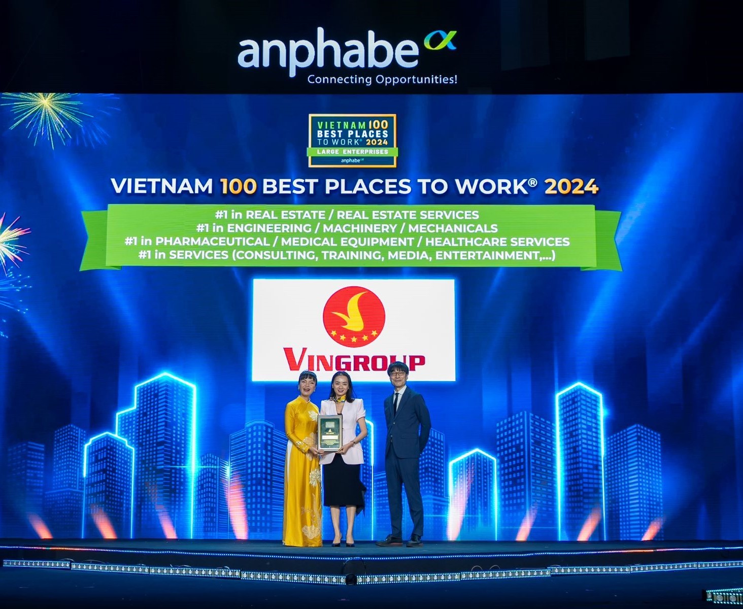 vingroup-thuoc-top-10-noi-lam-viec-tot-nhat-viet-nam-nam-2024-1732087902.JPG