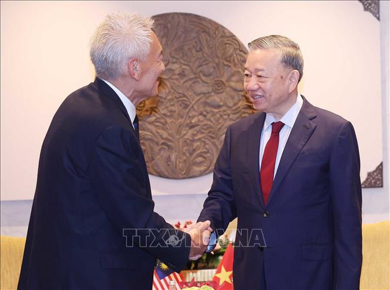lanh-dao-231124-4-1732345477682-1732345478433168045841-1732350847.jpg