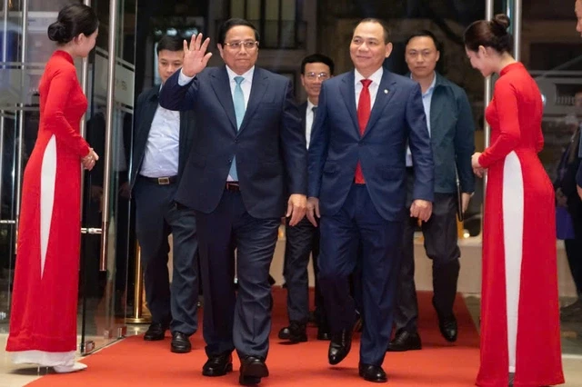 vinfuture-2024-cua-ty-phu-pham-nhat-vuong-trao-giai-3-trieu-usd-cho-ceo-nvidia-jensen-huang-va-4-nha-khoa-hoc-1-1733498977.webp