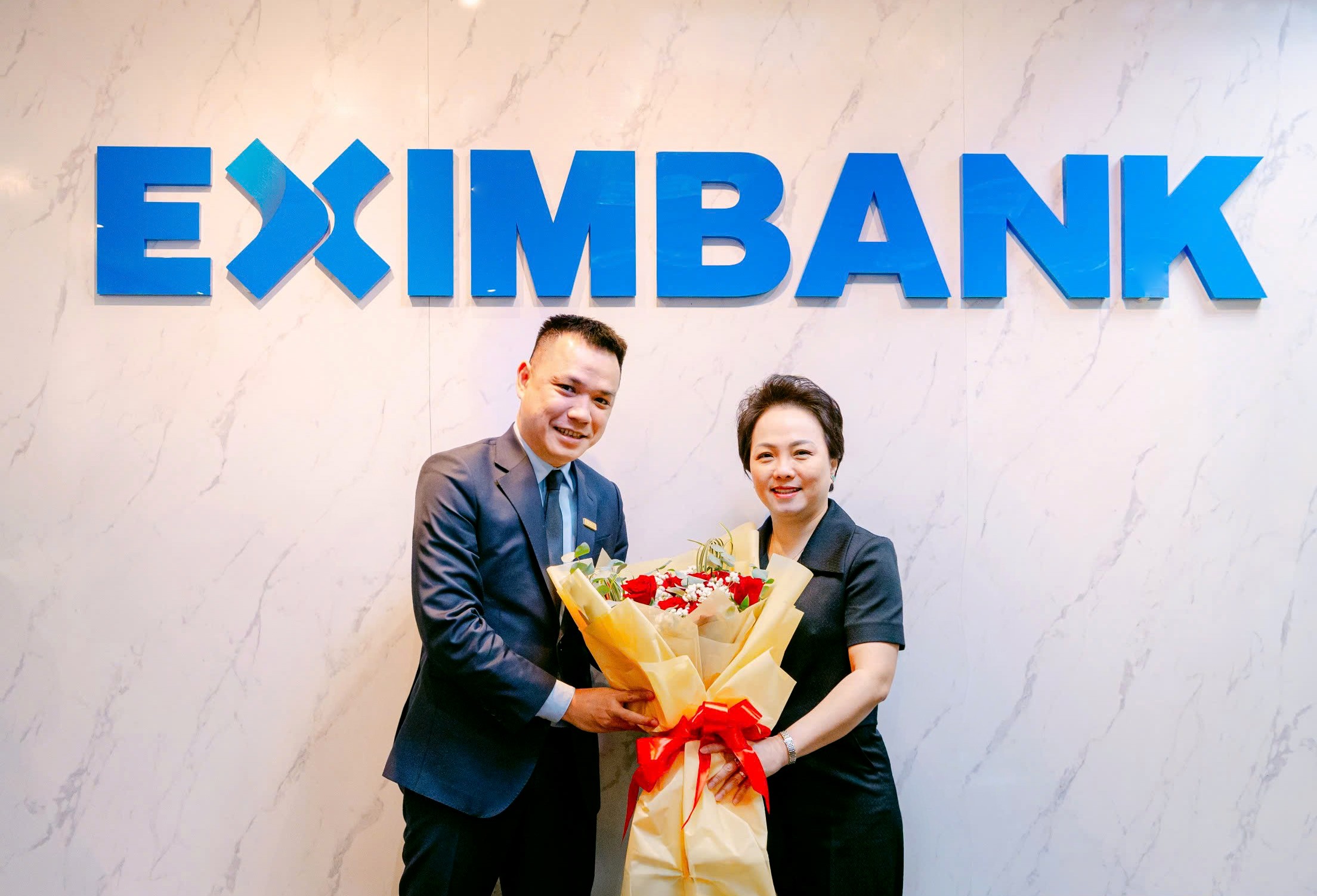 eximbank-va-visa-chinh-thuc-ra-mat-dich-vu-visa-direct-1733826800.jpeg