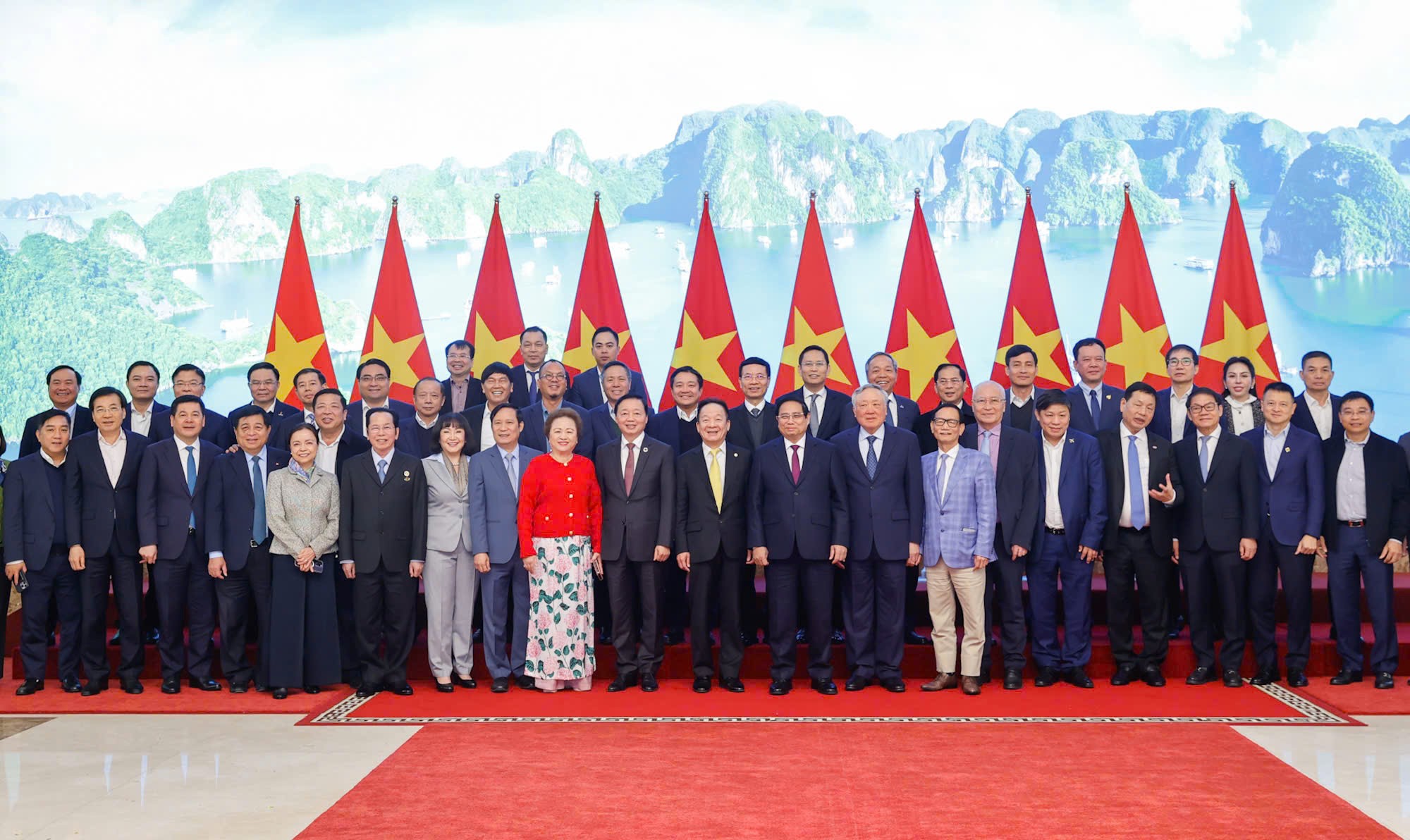 ong-le-van-kiem-chu-tich-tap-doan-kn-holdings-mong-chinh-phu-co-chinh-sach-thu-hut-dau-tu-de-cac-tap-doan-lon-toan-cau-den-voi-viet-nam-1-1739163893.jpg