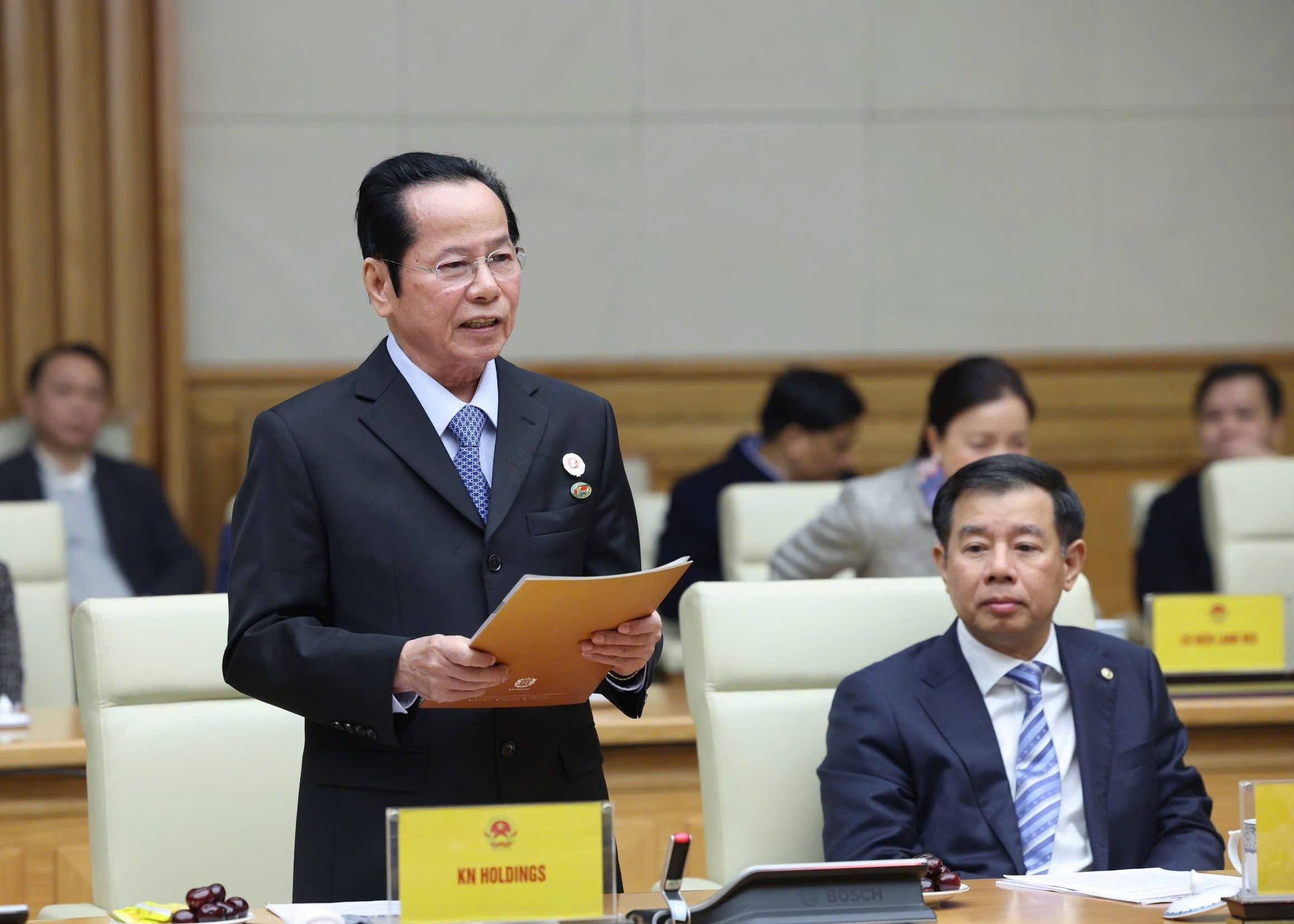 ong-le-van-kiem-chu-tich-tap-doan-kn-holdings-mong-chinh-phu-co-chinh-sach-thu-hut-dau-tu-de-cac-tap-doan-lon-toan-cau-den-voi-viet-nam-1739163893.jpg