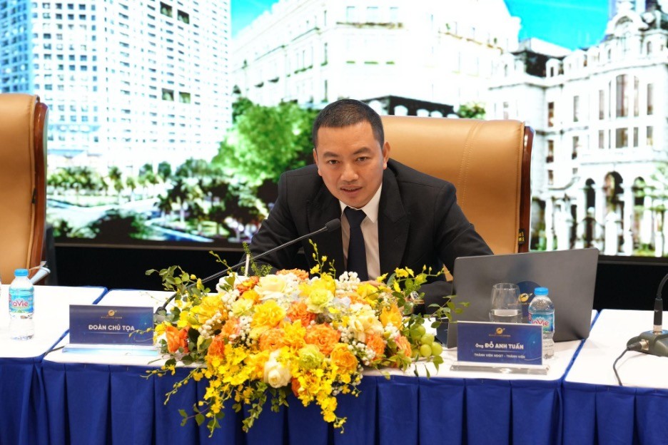 dhcd-sunshine-homes-2025-thanh-cong-ruc-ro-voi-ke-hoach-hop-nhat-vao-sunshine-group-huong-toi-vi-the-tap-doan-bat-dong-san-hang-dau-viet-nam-2-1744961020.jpg