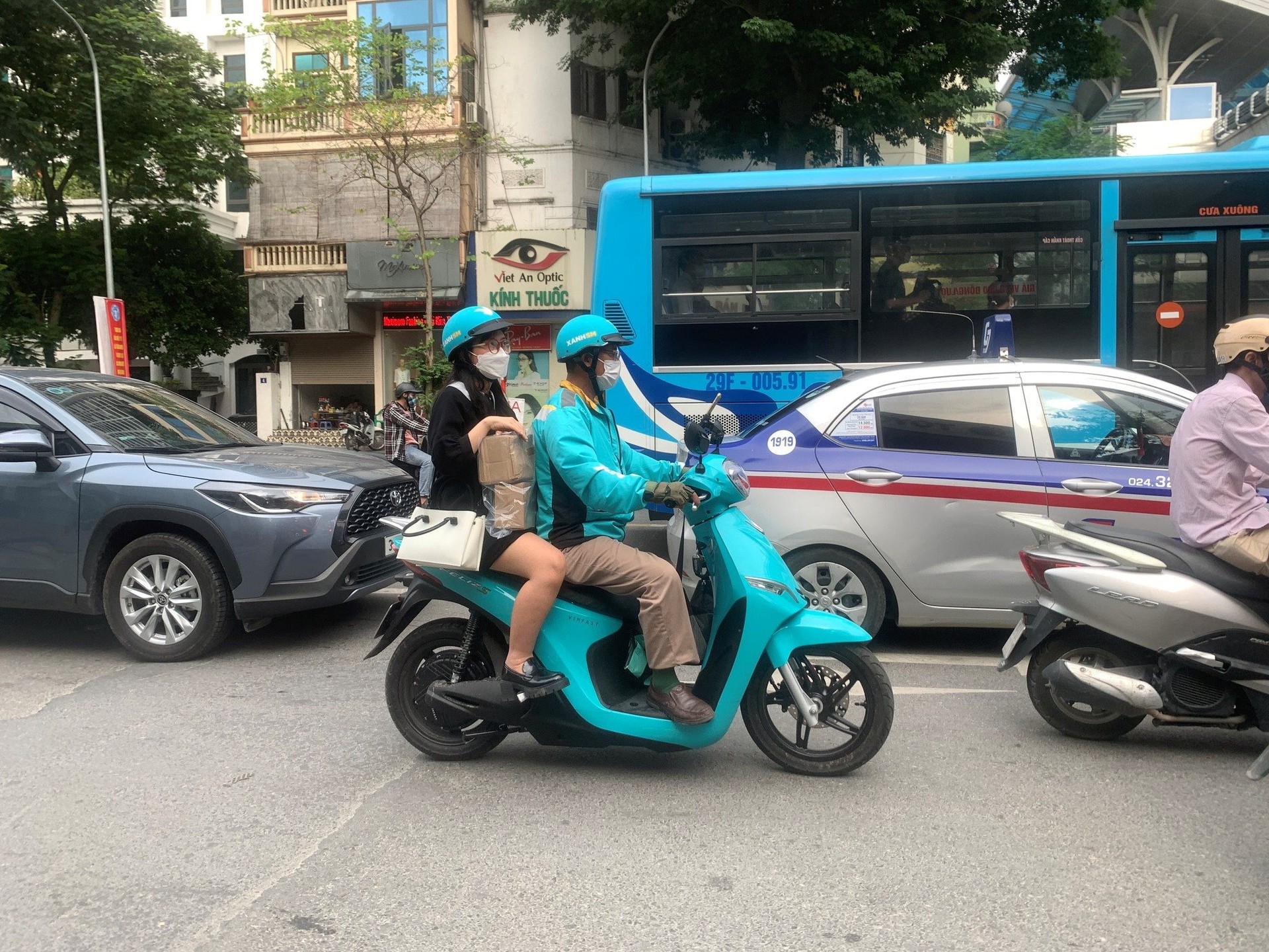 sau-vu-phat-1-nam-tu-treo-doi-voi-tai-xe-nqv-xanh-sm-kien-quyet-chuyen-ho-so-vi-pham-cho-co-quan-chuc-nang-dieu-tra-voi-truong-hop-sau-1-1745201243.webp