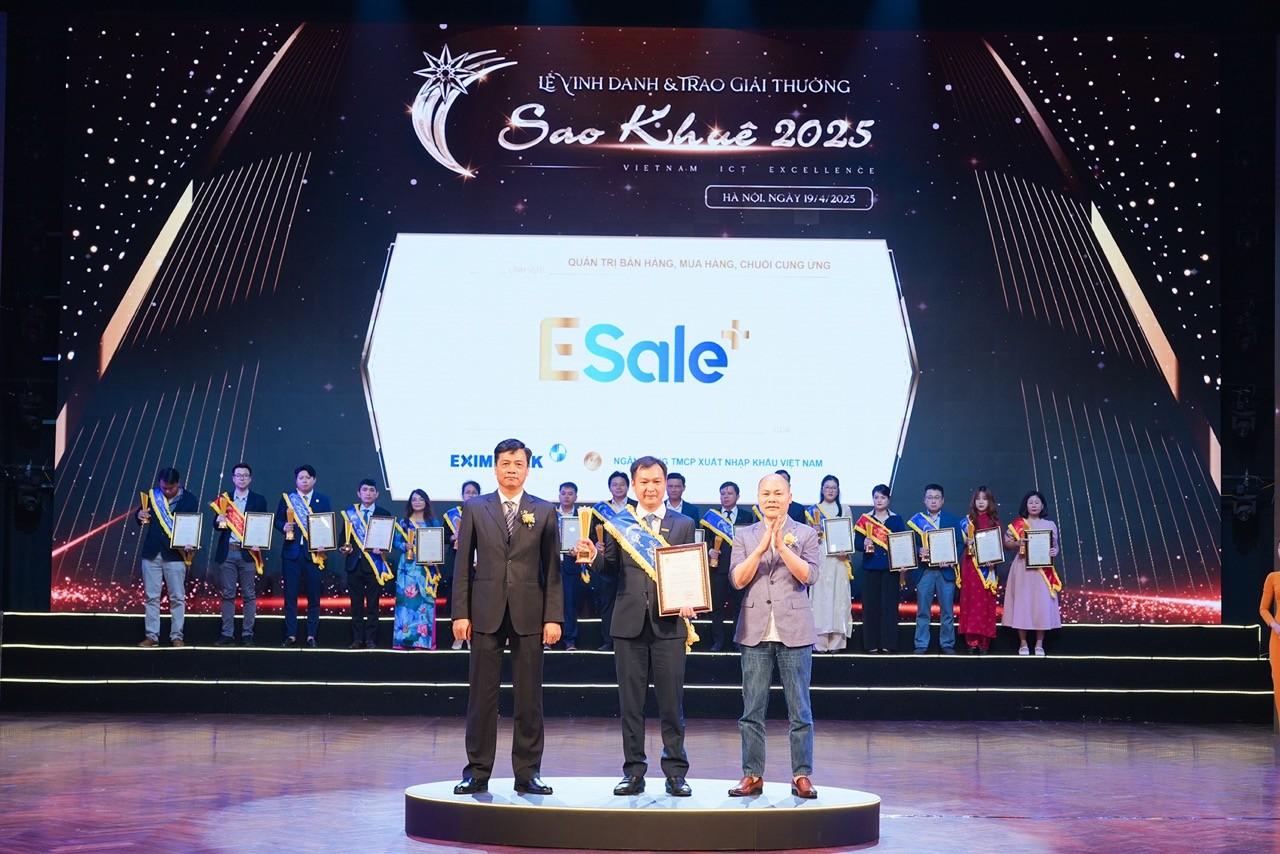 eximbank-duoc-vinh-danh-tai-giai-thuong-sao-khue-2025-voi-hai-giai-phap-cong-nghe-tieu-bieu-lon-1745374100.jpeg