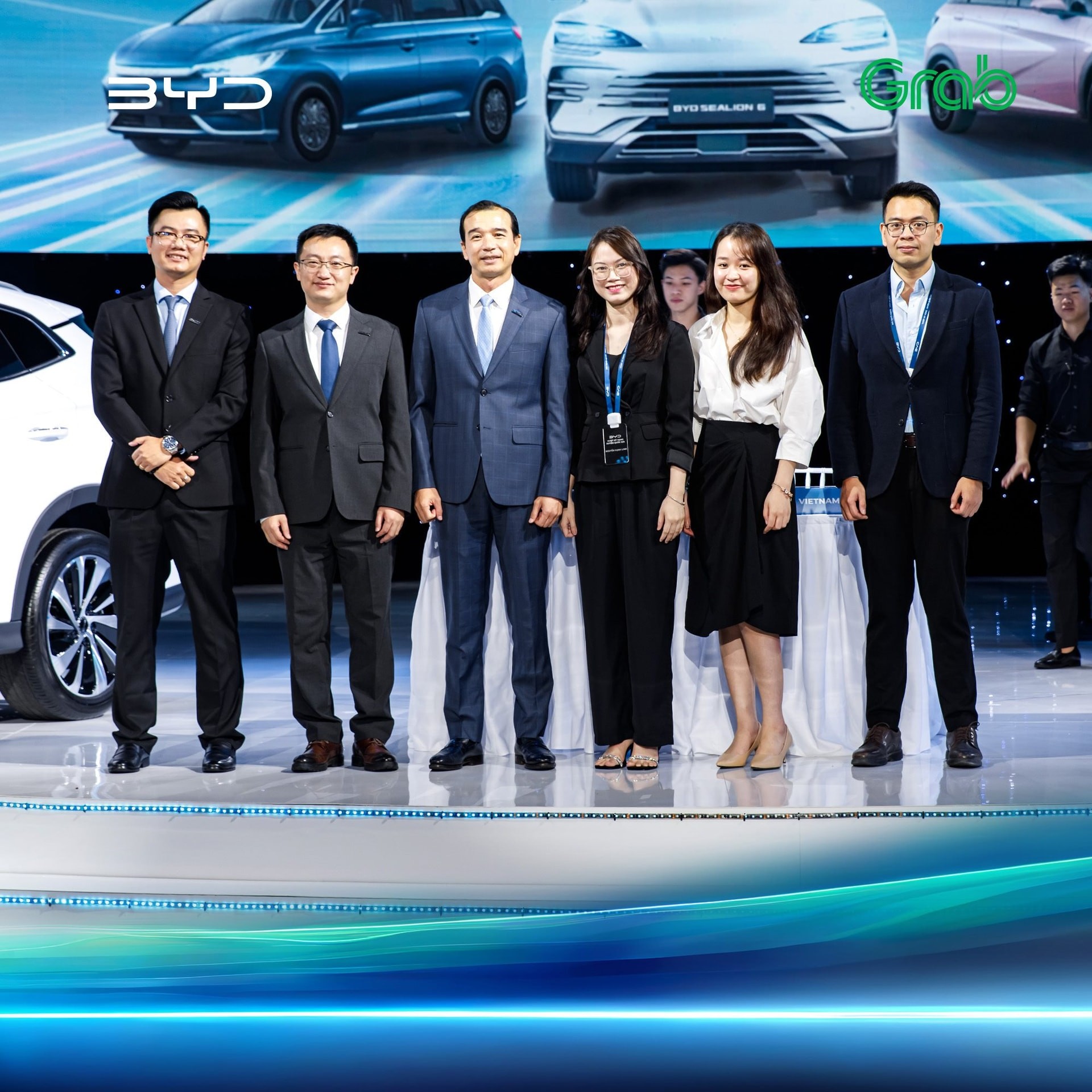 grab-bat-tay-hang-xe-trung-quoc-quyet-dau-voi-vinfast-2-1748412001.jpg