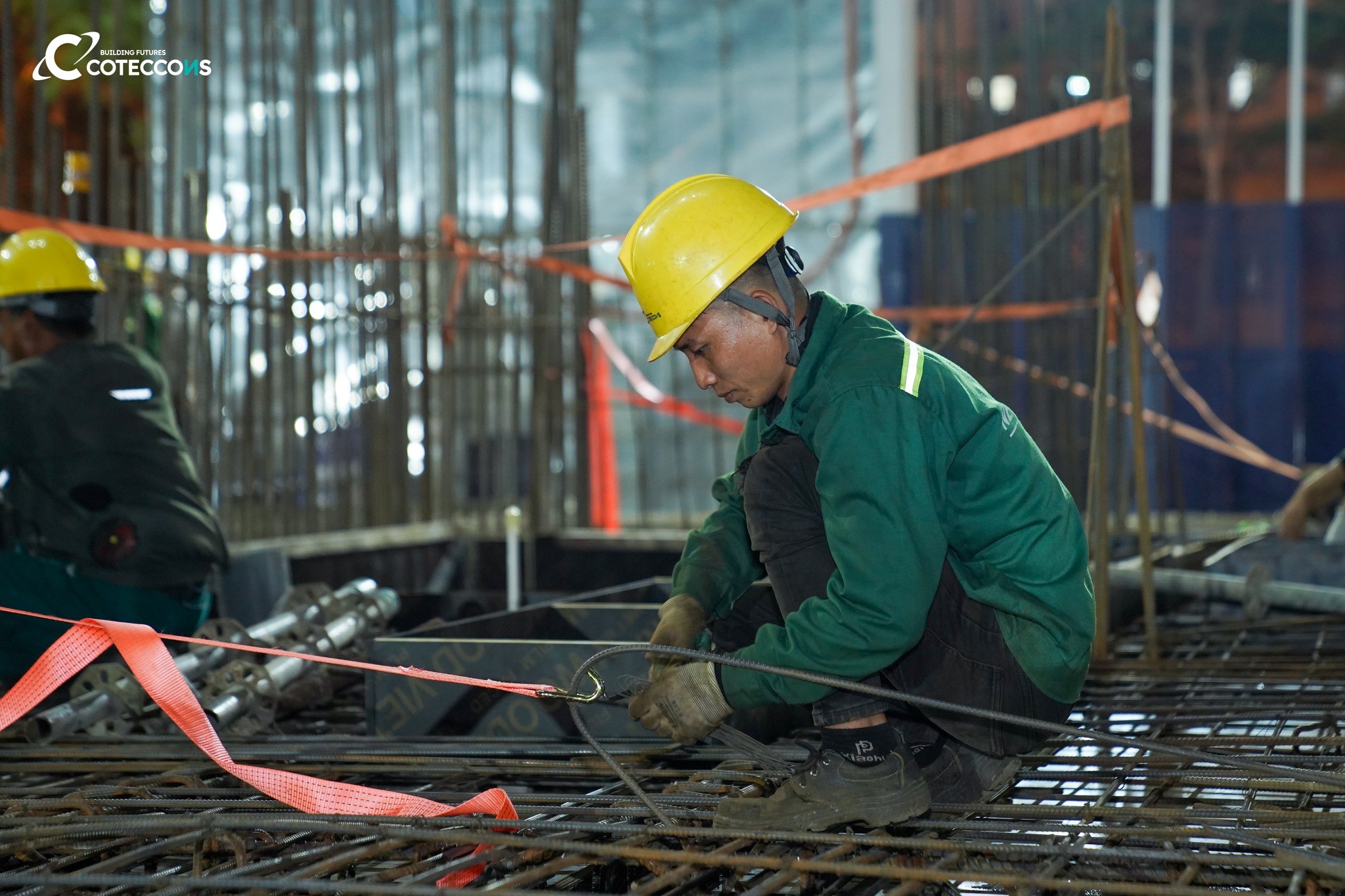 project-inside-westlake-residential-sau-hang-chuc-dem-trang-cua-doi-ngu-ky-su-cong-nhan-coteccons-16-1748937060.jpg