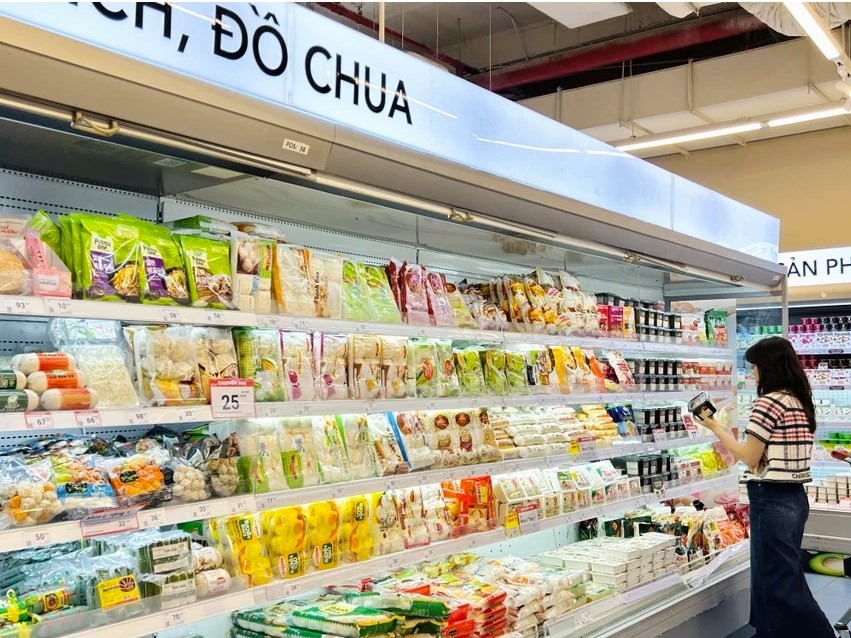 thit-heo-cp-giua-tam-bao-tin-don-sieu-thi-nao-con-ban-ai-da-tam-dung2-1749091030.jpg