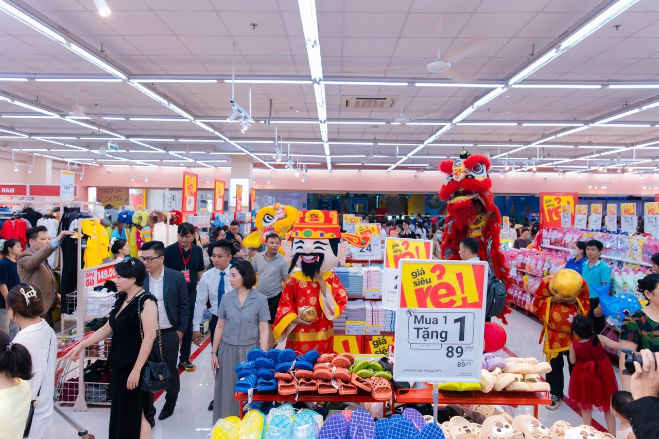 winmart-ra-mat-sieu-thi-mo-hinh-moi-tai-thanh-hoa-va-sa-dec-3-1749116513.jpeg