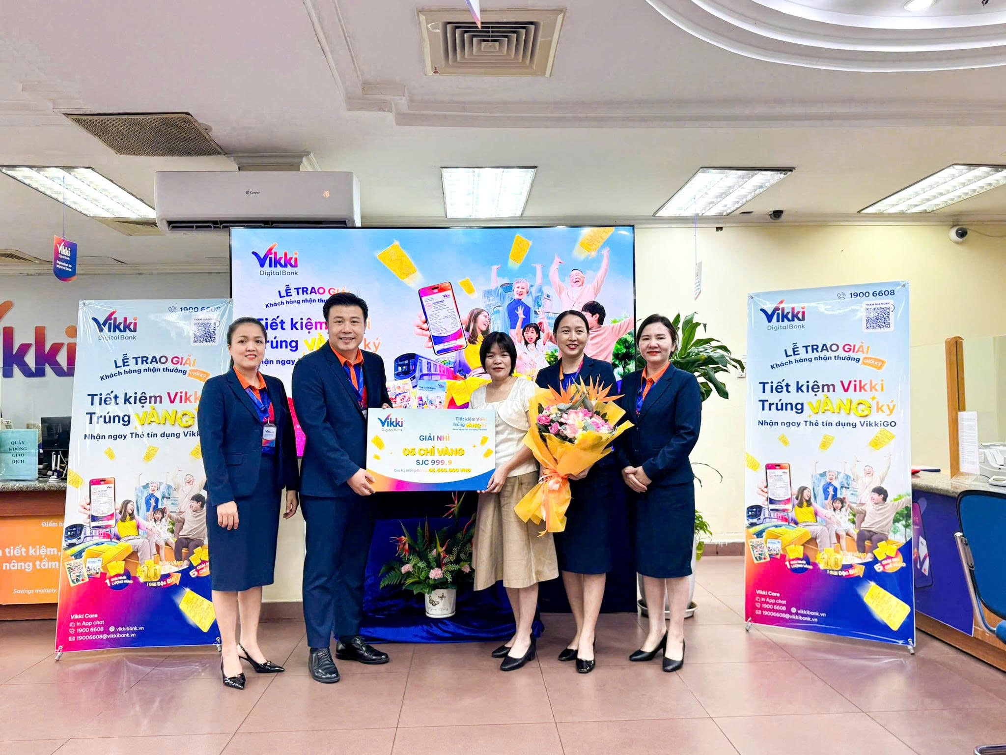 vikki-trao-giai-dac-biet-10-luong-vang-chuong-trinh-tiet-kiem-vikki-trung-vang-ky-mua-dau-tien-6-1751364155.jpg