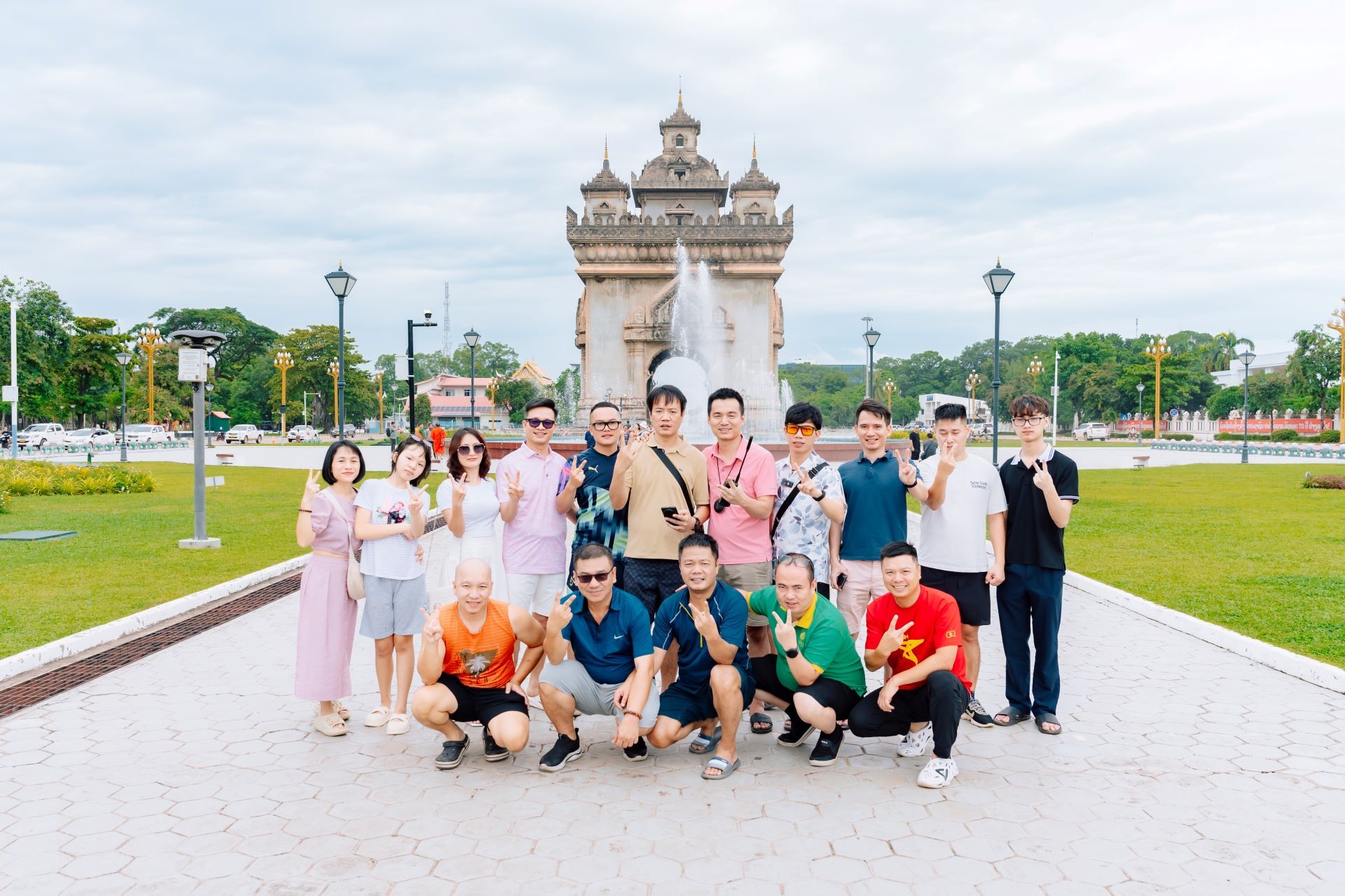 phuot-dong-nam-a-cung-vinfast-vf-9-chu-xe-danh-gia-the-moi-thay-dung-xe-dien-o-viet-nam-suong-nhu-the-nao-2-1751883509.jpg