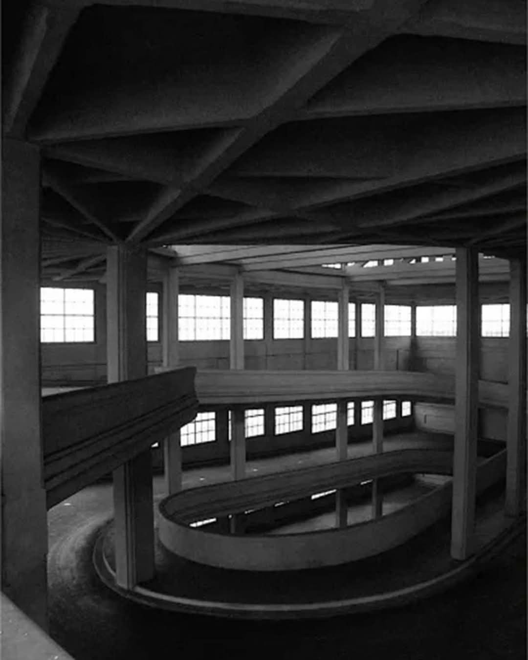 fiat-lingotto-khi-kien-truc-cong-nghiep-day-chung-ta-bai-hoc-ve-hieu-qua-va-sang-tao7-1754016412.jpg