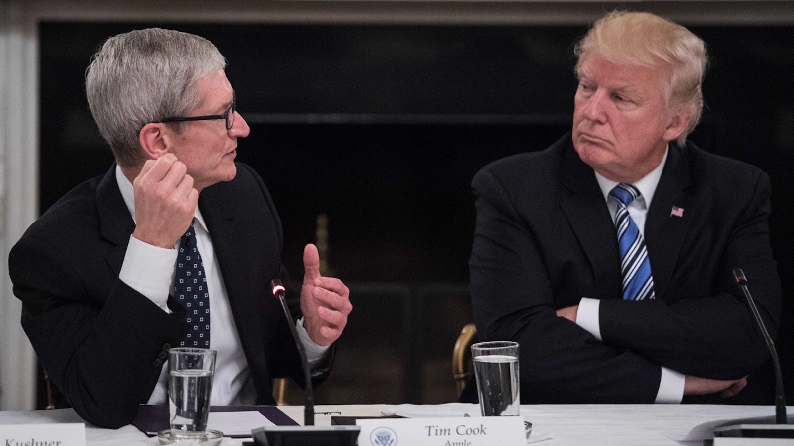apple-chuan-bi-rot-them-100-ty-usd-vao-my-dap-tra-ap-luc-tu-ong-trump-1-1754530224.jpg