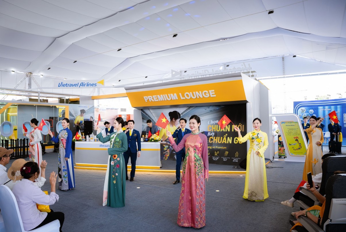 dau-an-vietravel-airlines-tai-trien-lam-thanh-tuu-dat-nuoc-khang-dinh-khat-vong-cat-canh-tu-vung-troi-quoc-gia7-1756456863.jpg