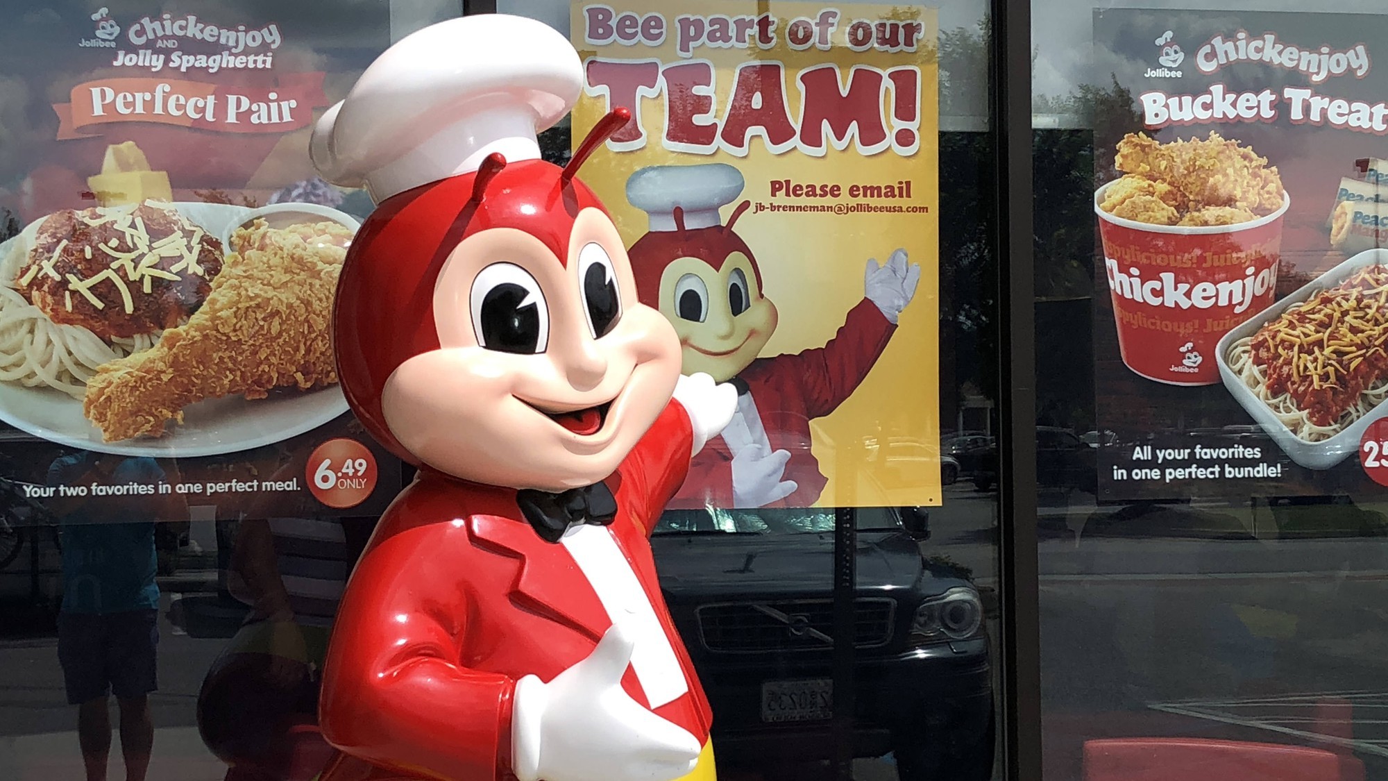 lau-haidilao-ga-ran-jollibee-va-ca-phe-highlands-thang-lon-tai-viet-nam-vi-sao-nguoi-viet-ngay-cang-chuong-hang-ngoai-1756954092.webp