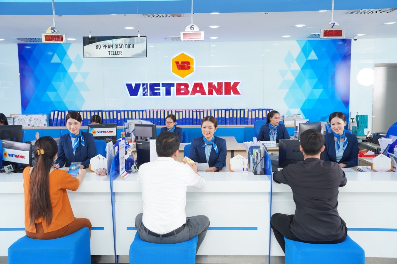 vietbank-chao-ban-hon-2709-trieu-co-phieu-von-dieu-le-du-kien-vuot-10900-ty-dong-1759745824.jpeg