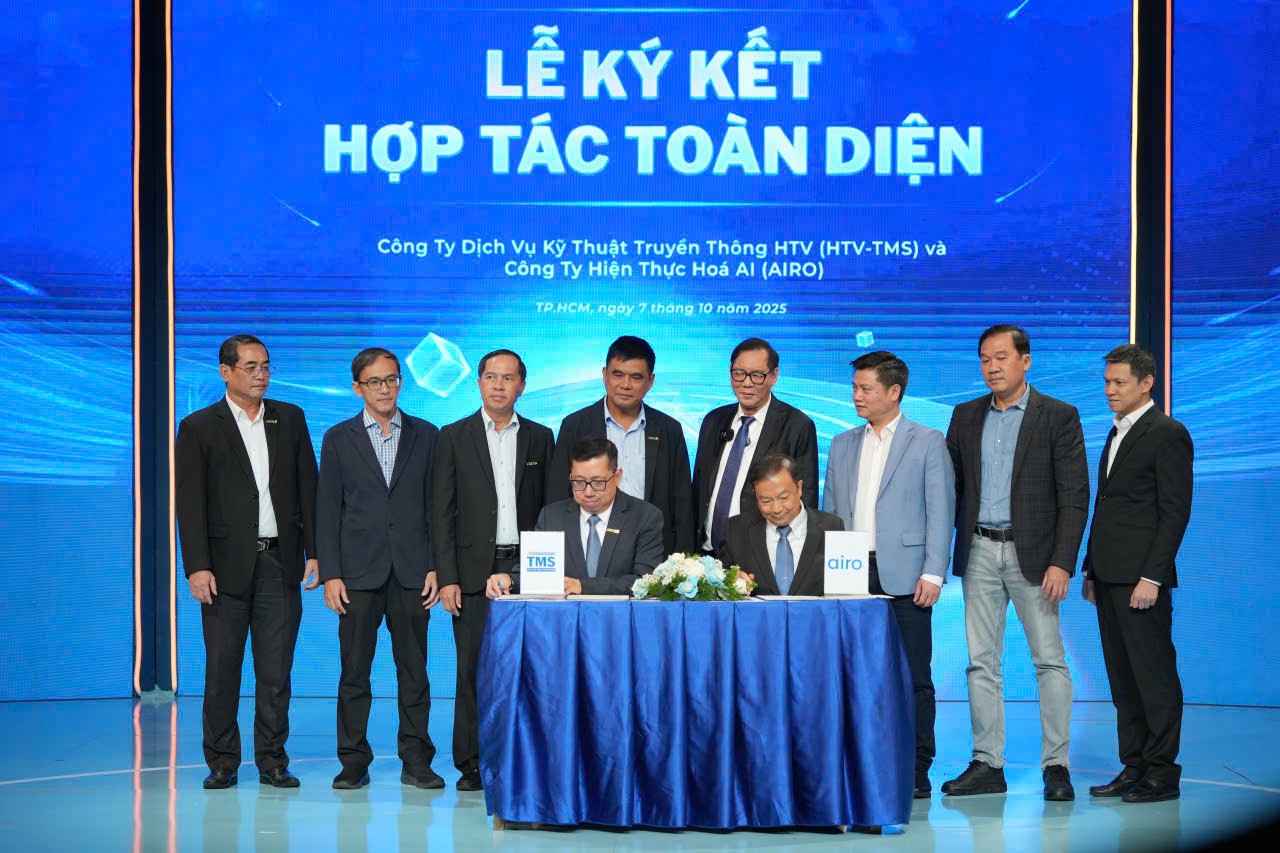 gen-h-z7092016768175-97e31285fb9aff4a5380f3a2ba124a5a-1759842920.jpg